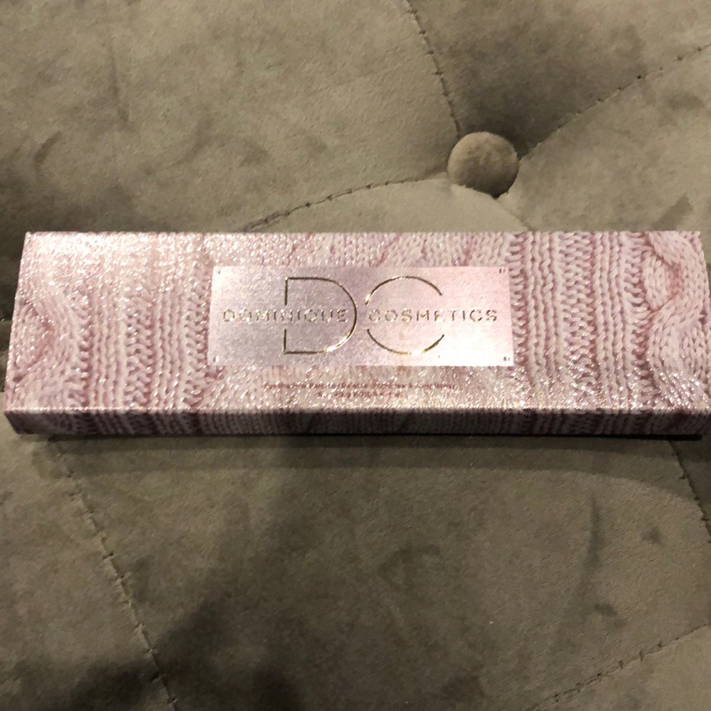 Dominique cosmetics eye shadows